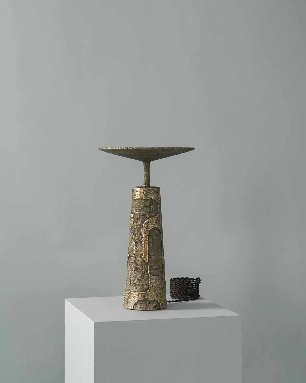 Maske Table Lamp