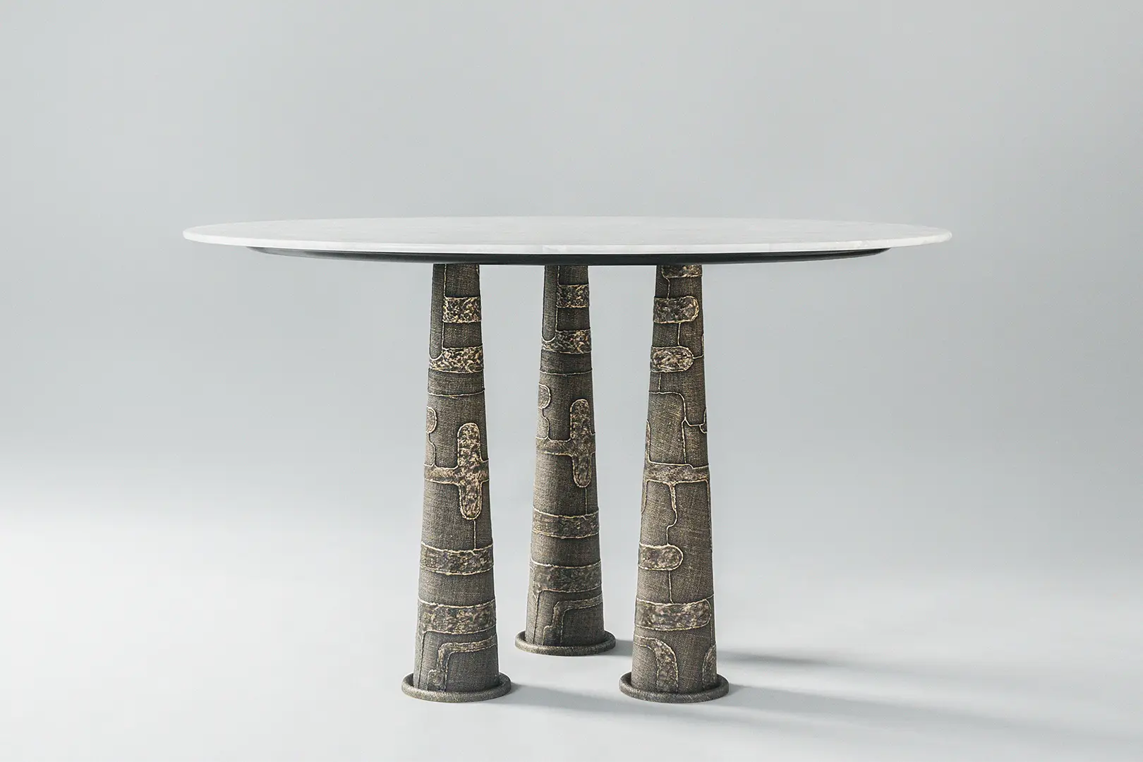 Maske Foyer Table