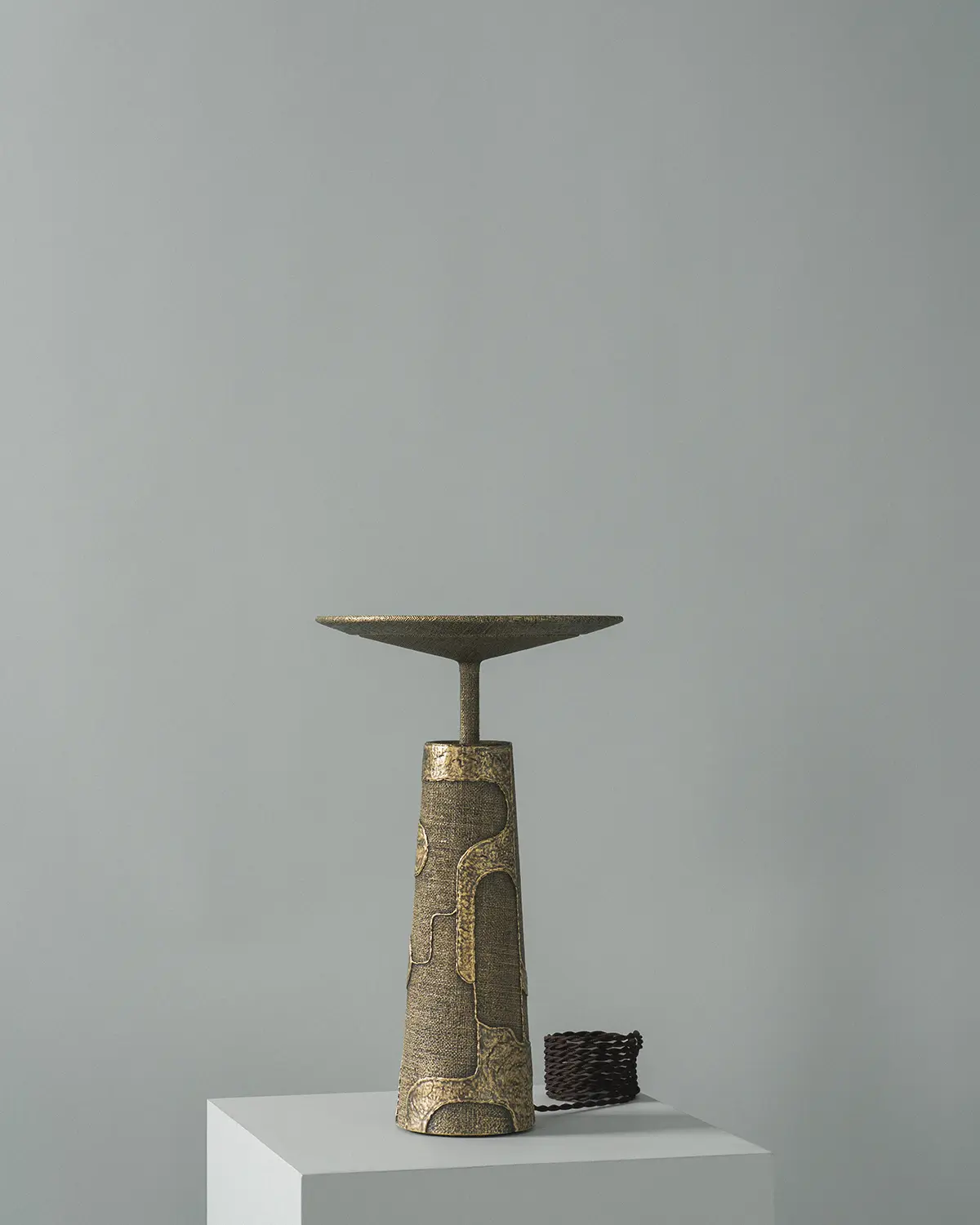 Maske Table Lamp