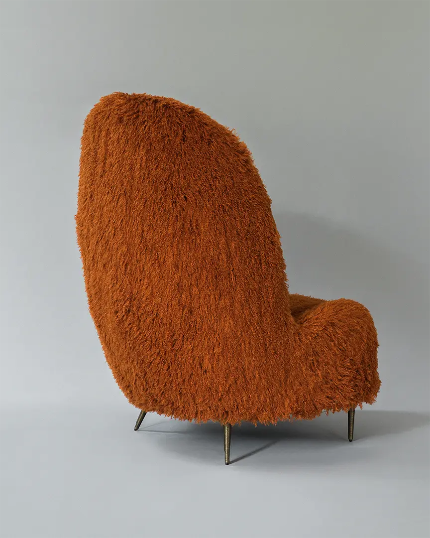 Aril Lounge